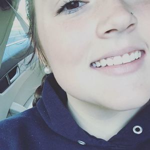 Meet your Posher, Courtney